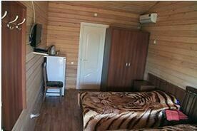 Стандартный номер в деревянном коттедже (2-х местный), Рыболовно-охотничья база Моряна, село Вышка