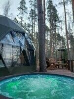 Сфера с купелью с видом на озеро, Глэмпинг Forest Lake, поселок Рощино