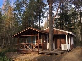 Средний дом, Гостевой дом Домики на озере Янисъярви, Вяртсиля