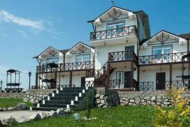 Номера в 3 этажной Гостинице, База отдыха Белые камни, Бояринцево