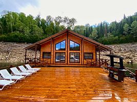 CAPITAN VILLA, Плавбаза CAPITAN TUR, Черёмушки