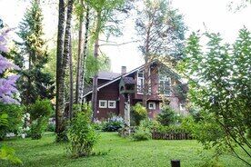 Номера в «Избе Опочивальня», Клуб отдыха Грин форест (Green Forest), Конаково