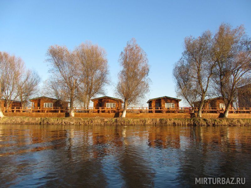 База отдыха Семёрка, село Зеленга, Астраханская область