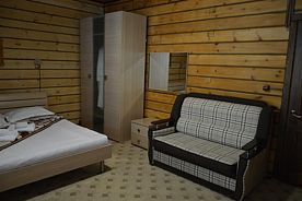 Полулюкс № 8,18, База отдыха Золотые пески, Усть-Муны