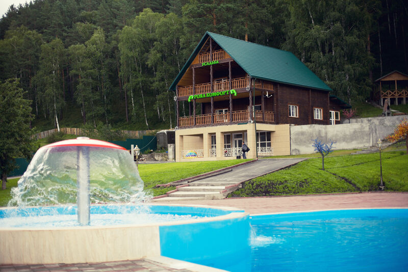 Усадьба Royal Comfort (Роял Комфорт), Горный Алтай (Республика Алтай), Чемал село Узнезя