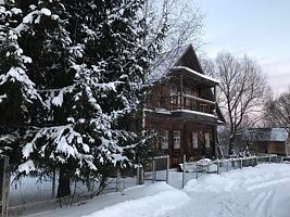 Дом у реки, Гостевой дом на реке Лух, Лух