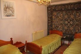 Номер №1 4-х местный, 2-х комнатный (Основной корпус) Номера: 1, Гостевой дом Вечный зов, Железногорск