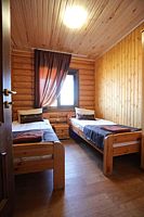 Двухместный коттедж двуспальная кровать, Клуб Золотая рыбка, Сокрутовка