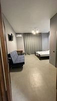 Двухместный полулюкс с балконом и с видом на город двуспальная кровать, Частный дом Maximus, Гагра