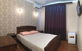 Двухместный номер Standard двуспальная кровать, Гостевой Дом Центральный, Сухум