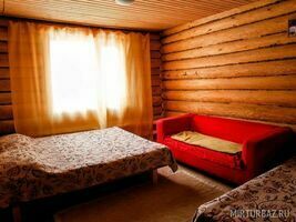 Дом "Брусничный" (1 этаж, 3 комната) Номера: 13, Турбаза Малиновка, Белорецкий район