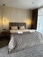 Люкс Premium с балконом и с красивым видом из окна, Кемпинг Гостиный Двор Вдохновение, Хужир