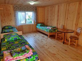 Трёхместный номер Superior с балконом и с красивым видом из окна, База отдыха Василек, Ширинский район