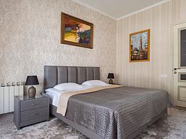 Номер в гостевом доме М.Кшесинской Deluxe с красивым видом из окна, Усадьба балерины Матильды Кшесинской, Кисловодск