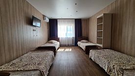 Четырёхместный номер КОМФОРТ с четырьмя кроватями, База отдыха Усадьба Рассвет | Рыбалка в Астрахани, Никольское