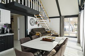 Коттедж 6-местный №40, 12 соток, Коттеджный комплекс Альпинс residence, Чепош