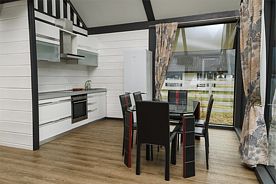 Коттедж 6-местный №5, 12 соток, Коттеджный комплекс Альпинс residence, Чепош