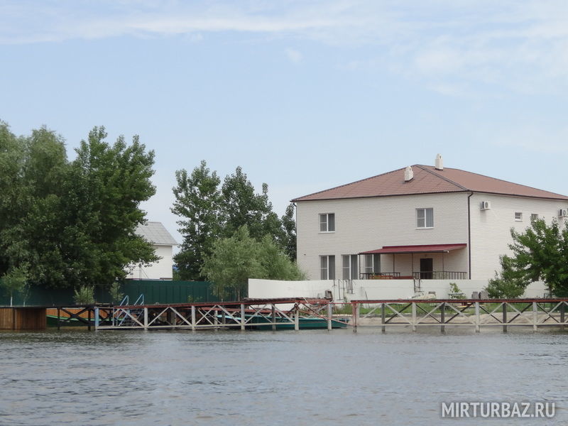 База отдыха Уютная, Астраханская область, Камызякский район Гандурино Полдневое Кировский Жан-Аул