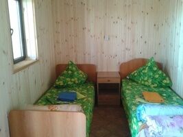 Одноэтажный дом (2-, 3-х местные, 5 номеров), Гостевой дом Олигри Фиш, село Каралат