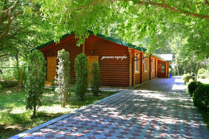 Рыболовно-охотничья база Дельта Трофи, Астраханская область, Камызякский район село Чапаево Кировский село Иванчуг село Раздор село Жан-Аул поселок Верхнекалиновский