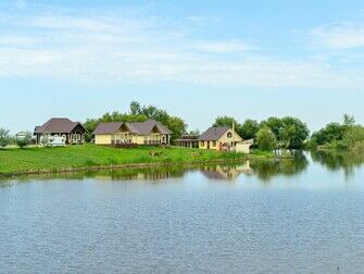 База отдыха Калина Красная (бывш. «Белокуриха Village»)