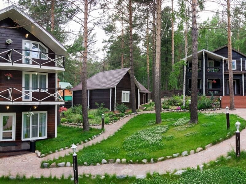 Туристический комплекс Аквамарин, Иркутская область, поселок Листвянка