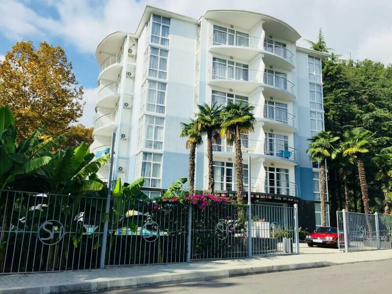 Отель Sunrise Garden Hotel, Гагрский район, Гагра , Абхазия