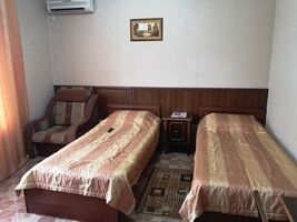Повышенной комфортности 2-местный  с мини кухней без балкона 2-й этаж, Гостевой дом Эдельвейс, Адлер