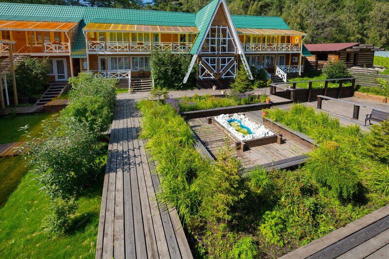 Гостиничный комплекс Крестовая Падь, Иркутская область, поселок Листвянка